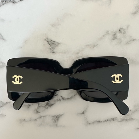Chanel rectangle Sunglasses, acetate, black & gold. Excellent condition. - Picture 7 of 11